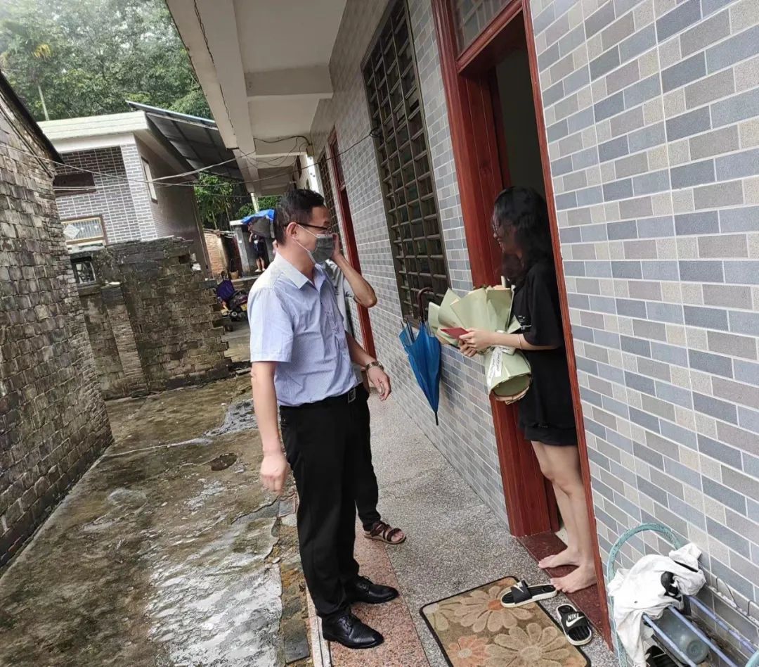 企业简讯｜互助会为升学员工子女发放助学礼金(图1)