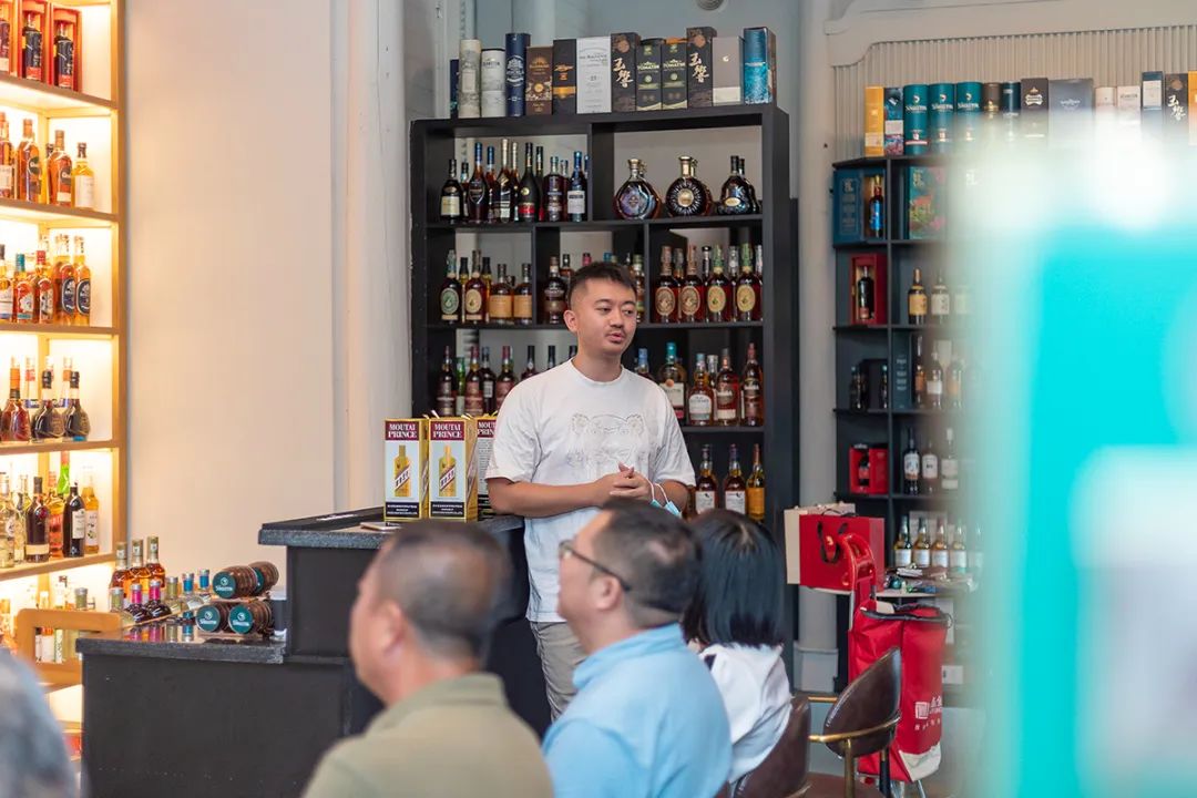 茅台王子酒联合中信银行开展“巅峰共荣，醉美时光”主题沙龙活动(图3)